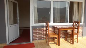 Balkoni atau teres di Beli Guest House