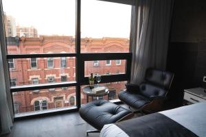 Posezení v ubytování 42 Hotel Williamsburg