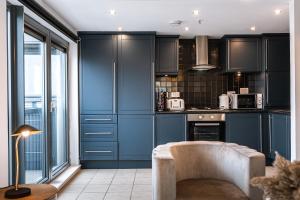 Afbeelding uit fotogalerij van The Lusso Suite - 2BR - A 5* Escape Like No Other in Glasgow
