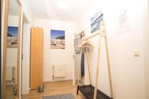 Fotografie z fotogalerie ubytování strandnah, Balkon, AHOI Erlebnisbad gratis in Sellin - Strandresidenz Brandenburg FeWo 36 v destinaci Göhren