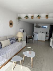 Η κουζίνα ή μικρή κουζίνα στο Studio Cala bona