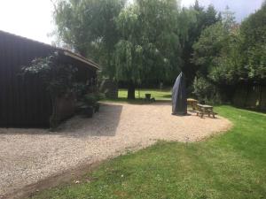 Garður fyrir utan La Zénitude petit coin de détente proche de Sarlat