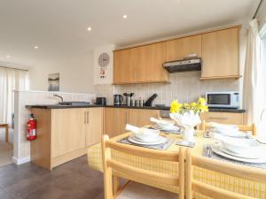 Köök või kööginurk majutusasutuses 24 Atlantic Reach