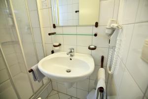 Phòng tắm tại Hotel Möhringer Hof