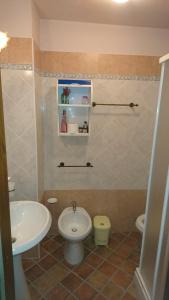 Phòng tắm tại B&B Mony e Nico +28 ảnh