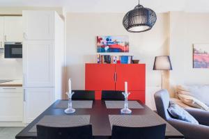 A kitchen or kitchenette at Apto en primera línea de playa