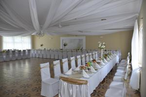 Restaurace v ubytování Restauracja Pod Kogutem