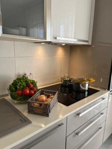 Kuchnia lub aneks kuchenny w obiekcie Apartman Yacht