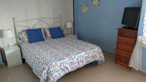 Posteľ alebo postele v izbe v ubytovaní Apartamento Candelaria vivienda vacacional + 37 fotografií