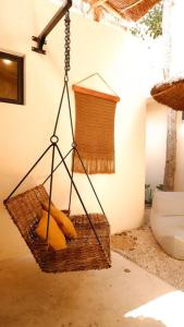 Et badeværelse på Casa Changuito jungle-based villa in Tulum