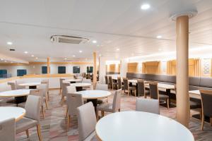 Meimon Taiyo Ferry 2nd sailing from Kitakyushu to Osaka 레스토랑 또는 맛집