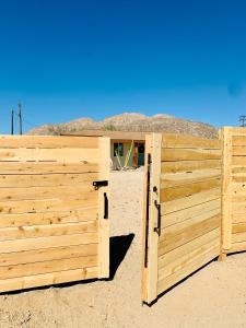 Foto dalla galleria di Casa Agave: Comfy Joshua Tree Cottage With Free Breakfast Bar a Joshua Tree