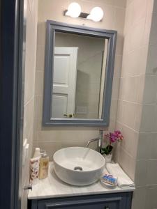 A bathroom at Villa 1853-Upper floor