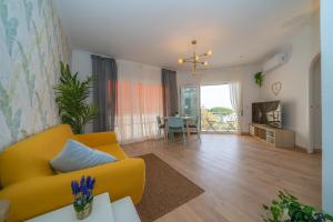 Posezení v ubytování HomeHolidaysRentals Eiffel - Costa Barcelona