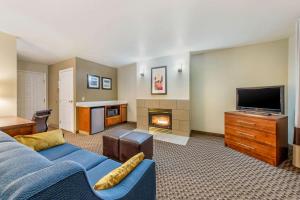 Gallery image of Comfort Inn & Suites Lancaster Antelope Valley in Lancaster