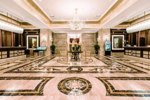 Lobbyen eller receptionen på Wyndham Grand Kunming East