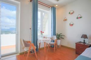 Balkón nebo terasa v ubytování Rose Valley Hotel Da Lat Vietnam