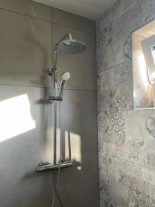Ett badrum på Luxury - Apartment mit Balkon in Seenähe