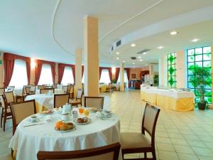 Restaurace v ubytování Hotel Bifi