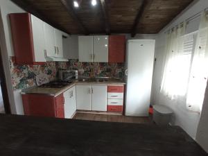 A kitchen or kitchenette at Castillo Esmeralda