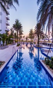 Piscina en o cerca de Dreams Karibana Cartagena Golf & Spa Resort