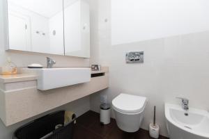 Ένα μπάνιο στο Apartamento Luz T1 Sesimbra