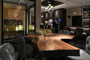 The lounge or bar area at Boutique Hotel Canel