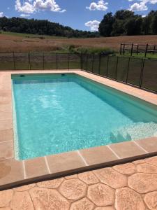 The swimming pool at or close to Casa Cal Saboya