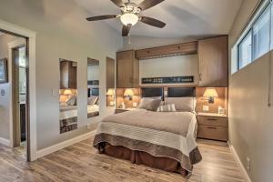 Lake of the Ozarks Views Osage Beach Condo!客房内的一张或多张床位