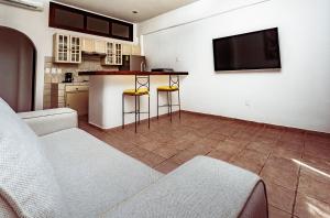 Kuchyň nebo kuchyňský kout v ubytování Fabiola Condo Hotel