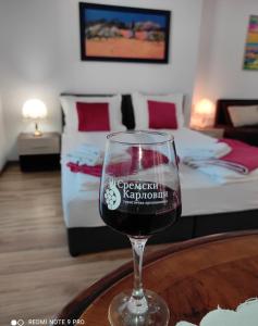 Una cama o camas en una habitación de Apartman Centar
