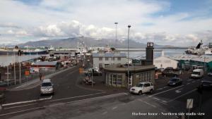 Utsikt over Reykjavík, enten fra leiligheten eller fra et annet sted