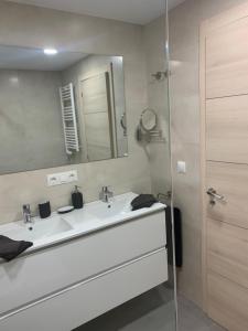 Kúpeľňa v ubytovaní Luxurious Appartement mediterraneo + 37 fotografií