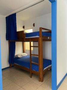 Krevet ili kreveti na sprat u jedinici u okviru objekta Hostal Corazón de San Pedro