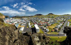 Zdjęcie z galerii obiektu Guesthouse Sunnuhóll w mieście Vestmannaeyjar