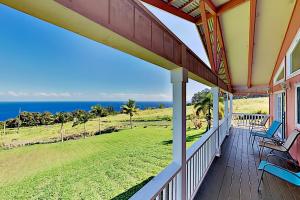 Gallery image of Big Island Getaway, Ocean View Paradise in Ninole