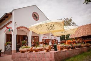 The building in which a panziókat is located