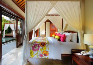 Cama o camas de una habitación en The Ulin Villas and Spa - by Karaniya Experience - CHSE certified