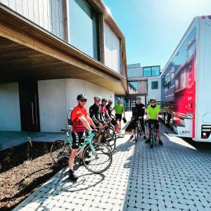 Vožnja bicikla kod ili u okolini objekta Hotel Bell-X Kortrijk-Wevelgem