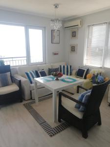 Seating area sa Sea view apartment