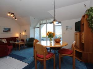 Μια τηλεόραση ή/και κέντρο ψυχαγωγίας στο Fewo 11 Schekahn Am Achterwasser Zempin - Fewo cc