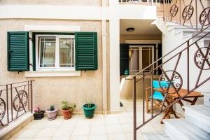 A balcony or terrace at Elena's apartment 3