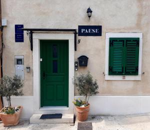 Η πρόσοψη ή η είσοδος του Central Split rooms and apartments Paese