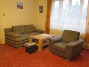Posedenie v ubytovaní Apartman Hruba Skala