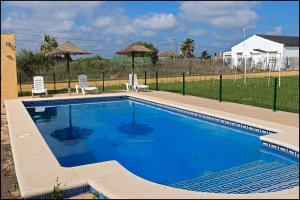 Bazén v ubytovaní Bungalow en complejo I alebo v jeho blízkosti