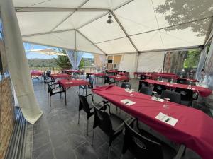 Restaurace v ubytování Tierra De Lobos