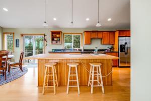 Φωτογραφία από το άλμπουμ του Escape to the Cape σε Tillamook