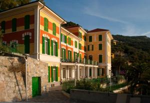 Foto da galeria de HOTEL DEL GOLFO em Finale Ligure