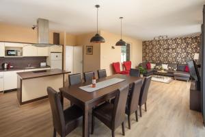 Dapur atau dapur kecil di Villapark Vargesztes