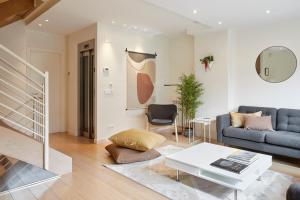 Posedenie v ubytovaní Villa Loretopea by FeelFree Rentals